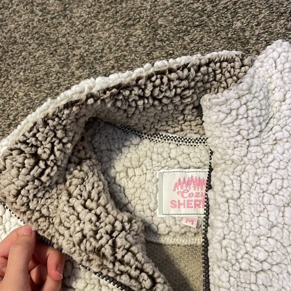 sherpa quarter zip - Picture 2 of 2